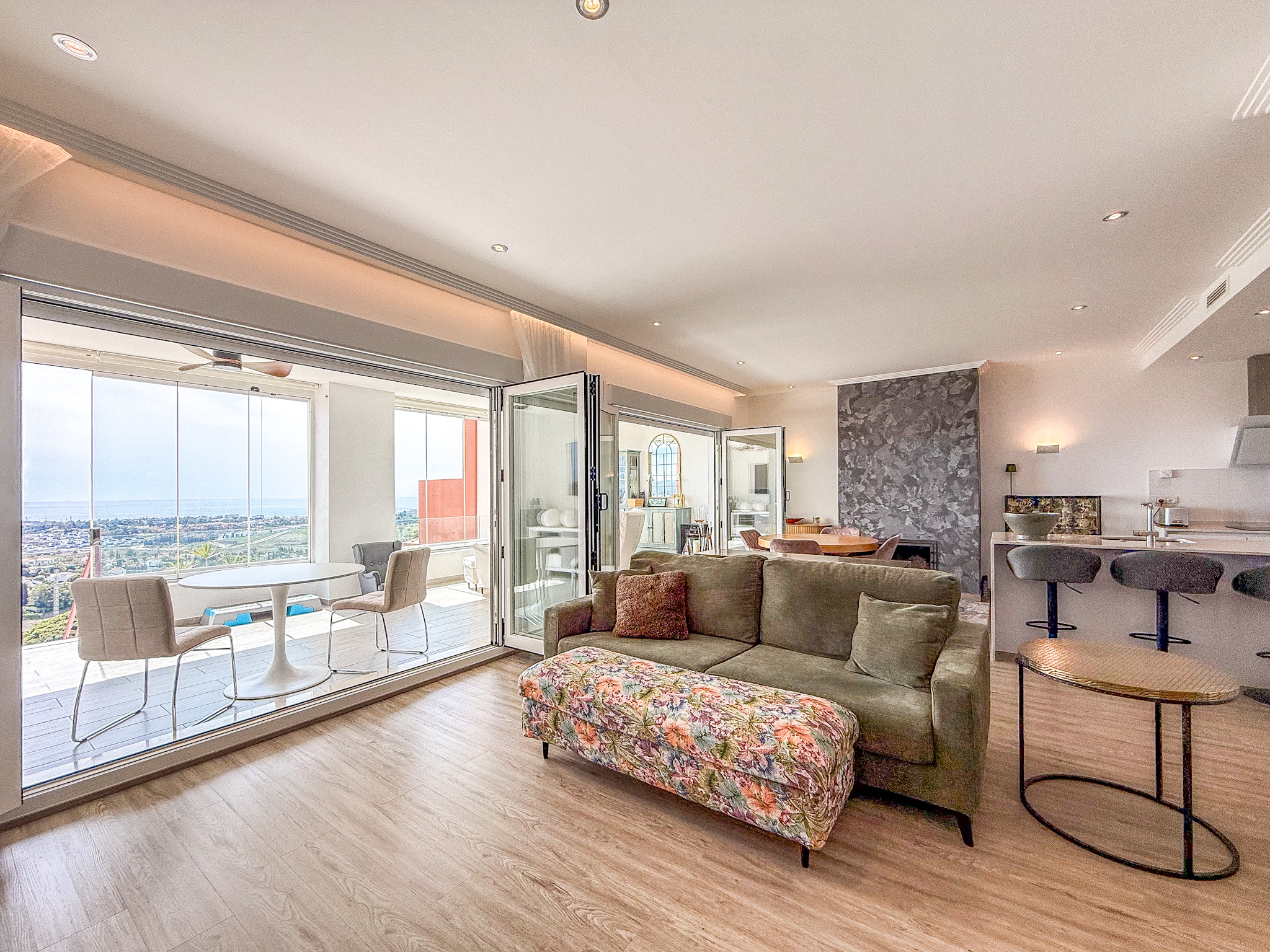Spacious Renovated Semi-Detached Villa with Panoramic Sea Views in Villas del Sur, Los Jaralillos in Benahavís